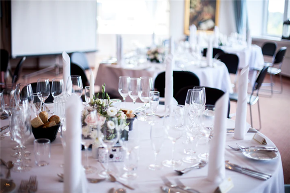 Bryllup og konfirmation